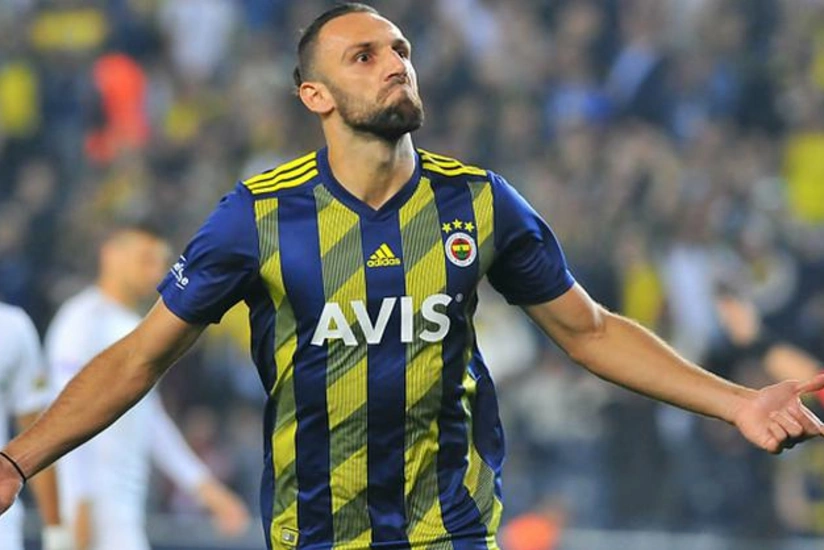 Fənərbağça hücumçusunu 20 milyon avroya satdı