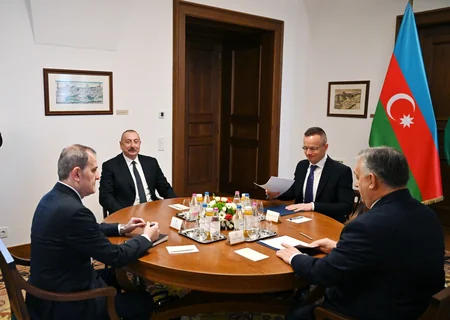 Prezident İlham Əliyevin Macarıstanın Baş naziri ilə məhdud tərkibdə görüşü olub