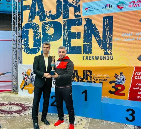 Azərbaycan taekvondoçuları İrandan 2 medalla qayıdır