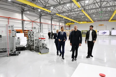 Prezident İlham Əliyev Ağdam Sənaye Parkında görülən işlərlə tanış olub, yeni zavodların açılışlarında iştirak edib