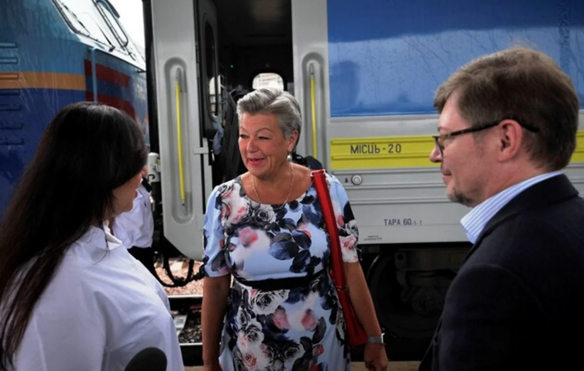 Avropanın daxili işlər üzrə komissarı Ukraynaya səfər edib