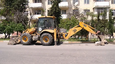 Bakıda daha bir yolun təmirinə başlanıb