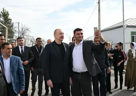 Prezident və birinci xanım Ağdərənin Həsənriz kəndində sakinlərlə birlikdə Novruz tonqalını alovlandırıblar - YENİLƏNİB