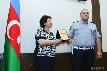 Xidmətdə fərqlənən yol polisləri mükafatlandırılıb - SİYAHI