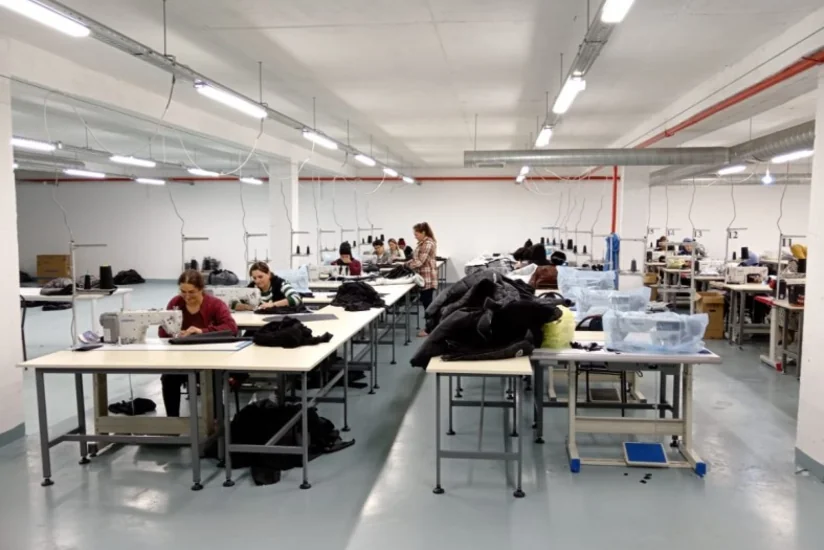 Biləsuvarda tikiş fabriki fəaliyyətə başlayıb