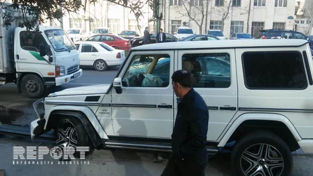 Paytaxtın Xətai rayonunda yol qəzası baş verib - FOTO