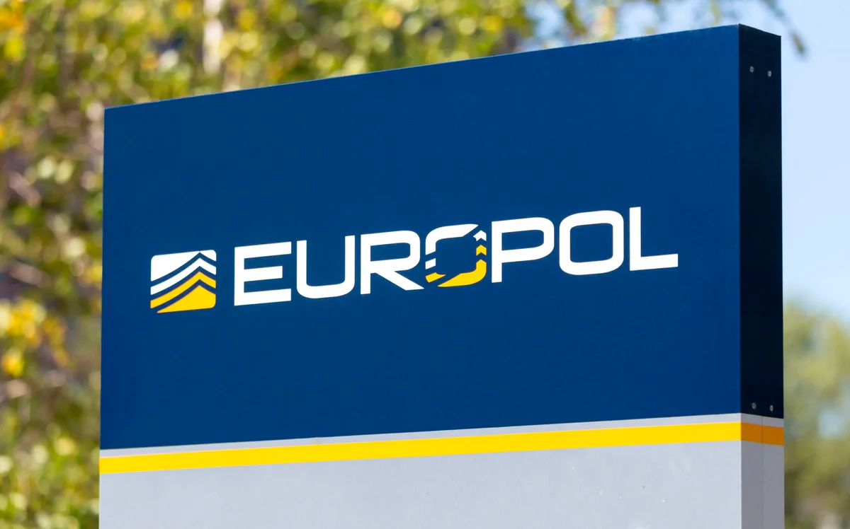 Европол выявил более 820 опасных для ЕС преступных группировок