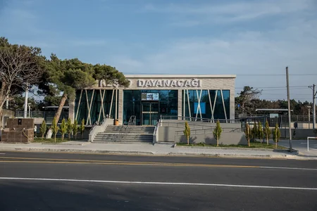 Bakıda üzərindən dəmir yolu xətti keçən iki avtomobil tunelinin açılışı keçirilib - VİDEO - YENİLƏNİB