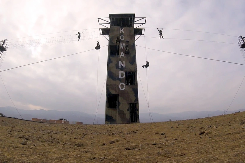 Azərbaycan komandolarının taktiki-xüsusi məşqləri davam etdirilir