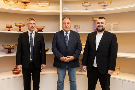 Moser dünyasına qərqolma: Çexiyanın əfsanəvi emalatxanası Azərbaycanla əməkdaşlığı inkişaf etdirir - FOTO