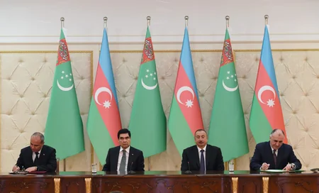 Azerbaijan and Turkmenistan sign documents