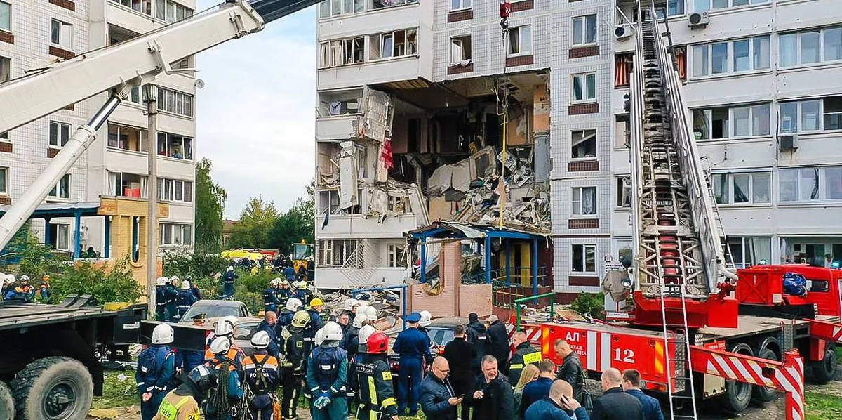 Rusiyada yaşayış binasında baş verən partlayışda ölənlərin sayı 7-yə çatıb