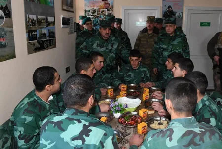 Prezidentin köməkçisi “Qazax” əlahiddə sərhəd diviziyasının hərbi hissə və bölmələrinə səfər edib