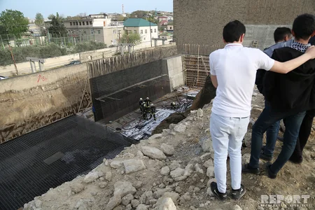 Bakıda yeni tikilən binada baş verən yanğın söndürülüb - FOTO - YENİLƏNİB