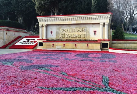 Prezident İlham Əliyev 20 Yanvar şəhidlərinin əziz xatirəsini yad edib - FOTO