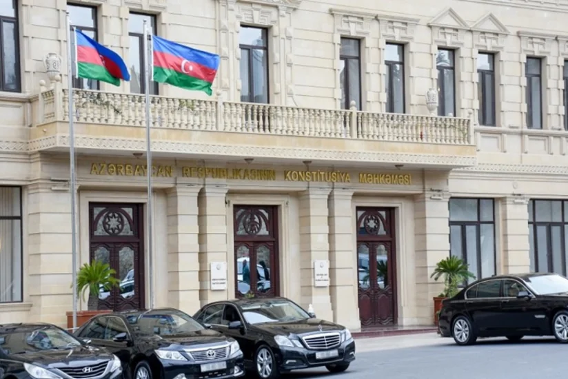 Konstitusiya Məhkəməsi məcburi əmək müqaviləsi ilə bağlı qərar qəbul edib