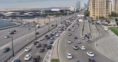 Bakının bir sıra yollarında tıxac yaranıb