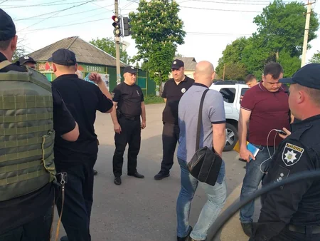 При взрыве в банке на Украине пострадали шесть человек