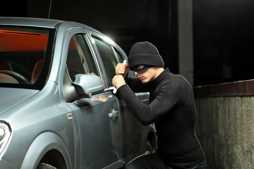 Avtomobillərdən oğurluq etməkdə şübhəli bilinən şəxslər saxlanılıblar