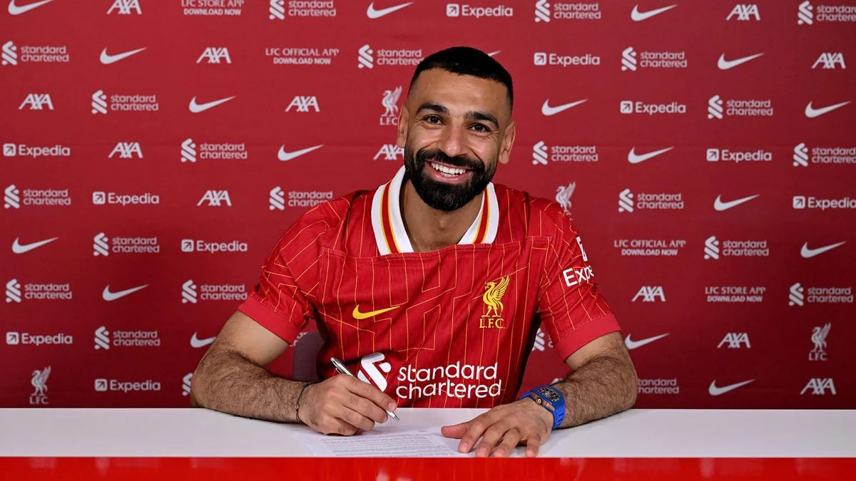 Liverpul Məhəmməd Salahla müqavilə müddətini uzadıb