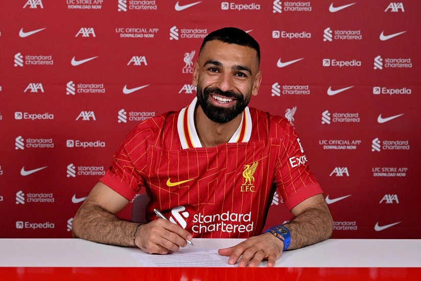 Liverpul Məhəmməd Salahla müqavilə müddətini uzadıb