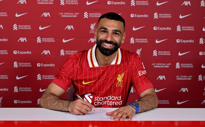 Liverpul Məhəmməd Salahla müqavilə müddətini uzadıb