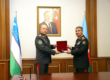 Azərbaycan və Özbəkistan müdafiə nazirlikləri arasında ikitərəfli əməkdaşlıq planı imzalanıb