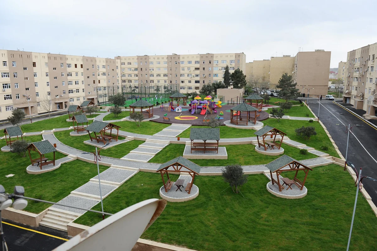 Bakıda “Bizim həyət” layihəsi çərçivəsində abadlaşdırılmış daha iki həyətin açılışı olub