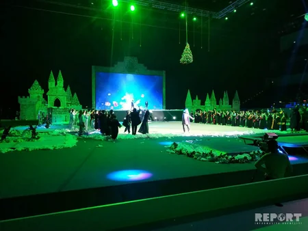 Azərbaycan Gimnastika Federasiyası tamaşaçılara Yeni il şousu təqdim edib - FOTO