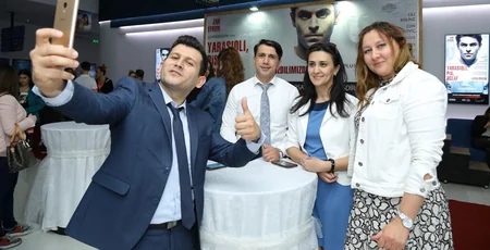 “CinemaPlus”da “Yaraşıqlı, pis, əclaf” filminin Azərbaycan dilində nümayişi keçirilib - VİDEO