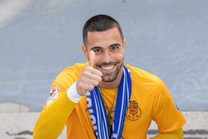 Dünyanın ən bahalı qapıçılarının adları açıqlanıb - SİYAHI