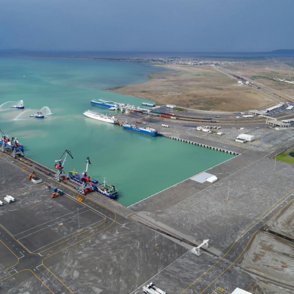 Gəmiçiliyin Xəzər Dəniz Neft Donanmasına daha iki gəmi daxil edilib