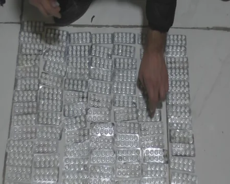 Göyçayda silahlı narkokuryerlər saxlanılıb