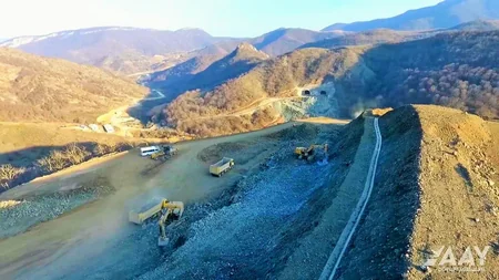 Əhmədbəyli-Füzuli-Şuşa avtomobil yolunun tikintisi sürətlə davam etdirilir
