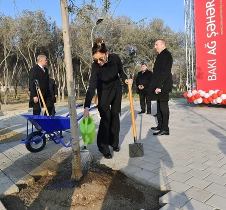 Prezident İlham Əliyev Bakı Ağ Şəhərdə mərkəzi bulvar küçəsinin açılışında iştirak edib - YENİLƏNİB-2