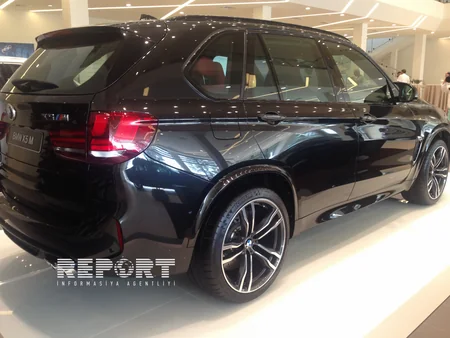 “BMW”nin yeni avtosalonu və iki yeni modeli təqdim olunub