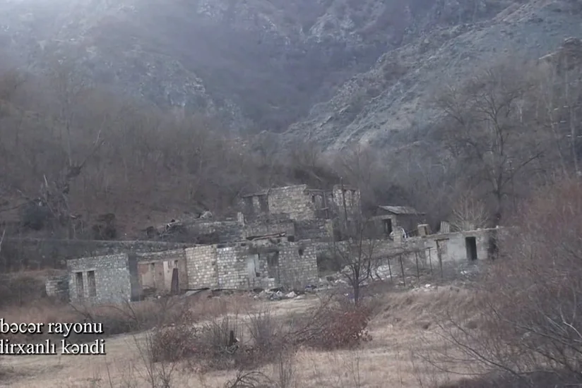 Видеокадры из села Надирханлы Кельбаджарского района