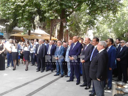 Gəncədə Azərbaycan teatrının 143-cü mövsümünün açılış mərasimi başlayıb