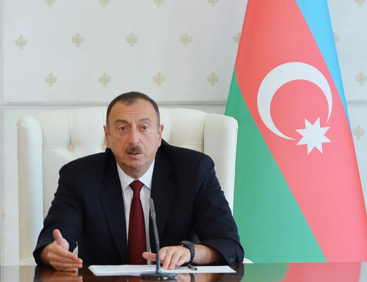 ​İlham Əliyev: Azərbaycanı nə qədər təhqir etmək olar?