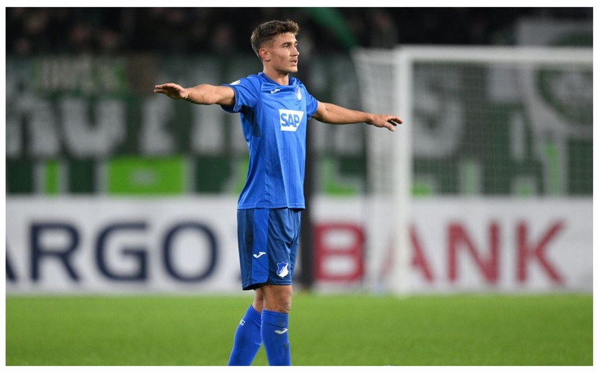 Bavariya 19 yaşlı futbolçu ilə müqavilə bağlayıb