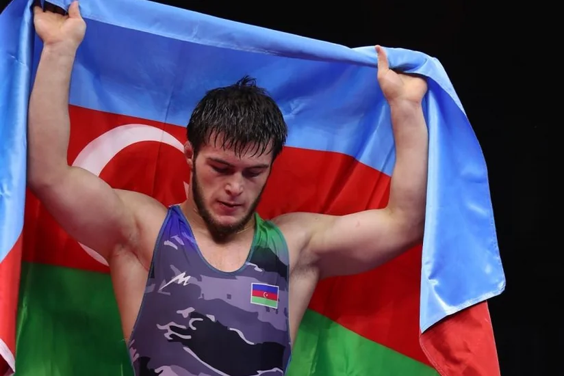 Еще трое азербайджанских борцов завоевали медали на чемпионате Европы в Баку