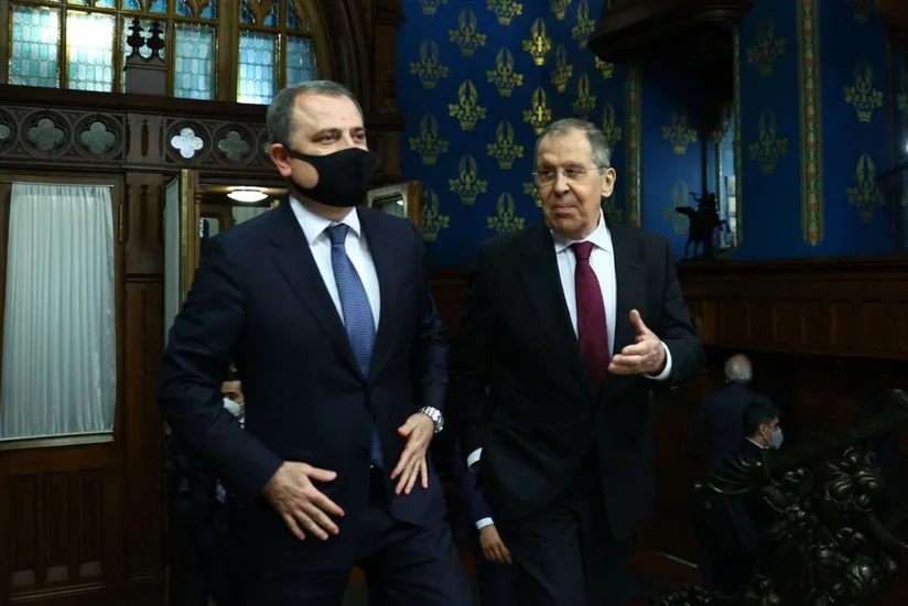 Ceyhun Bayramovla Sergey Lavrov arasında telefon danışığı olub