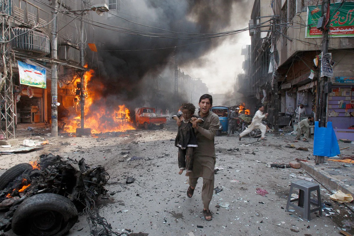 Explosion hits Pakistan's Peshawar, casualties reported