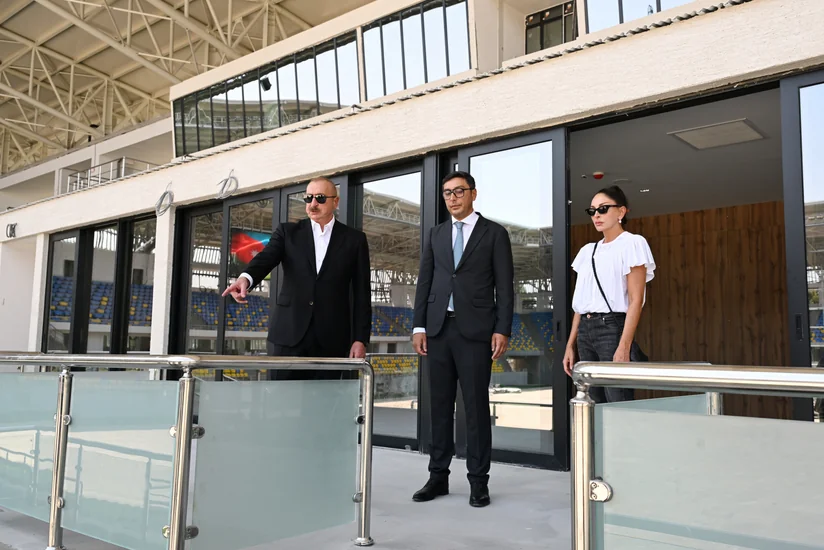 Президент и первая леди ознакомились с ходом строительных работ на Гянджинском городском стадионе