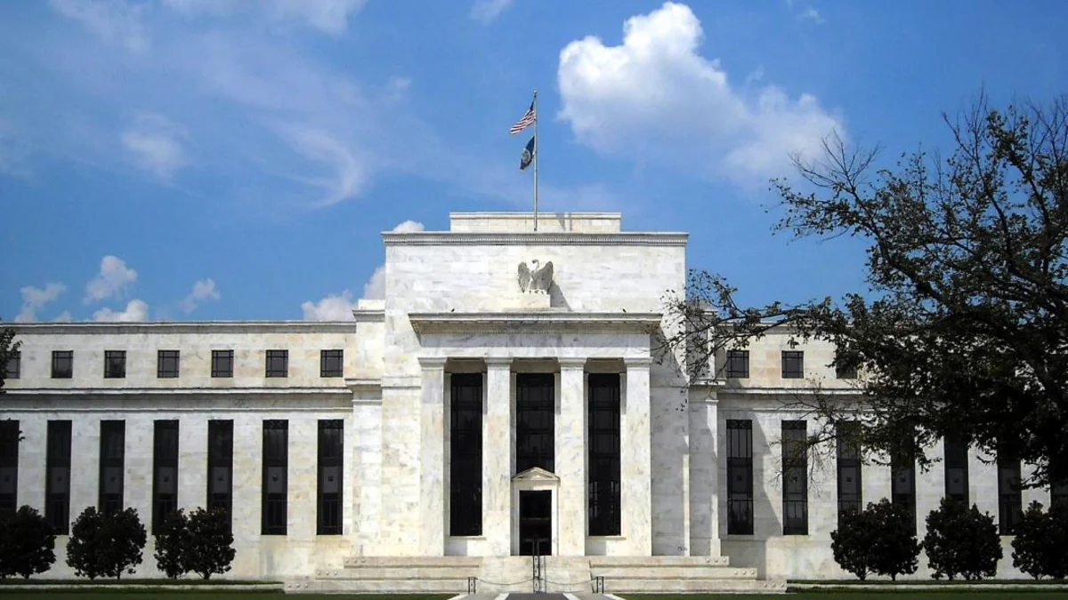 Economists see Fed keeping rates at 22-year high until at least July