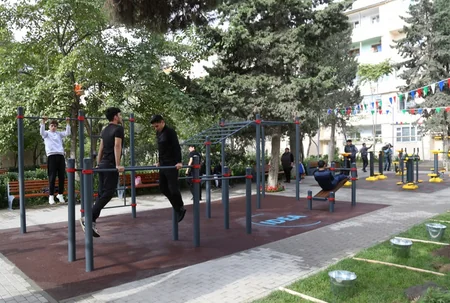 Bakıda daha bir həyət abadlaşdırılıb