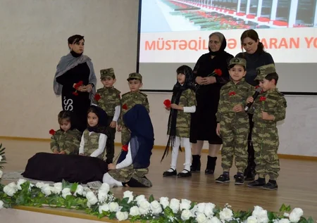 Azərbaycan Ordusunda 20 Yanvar şəhidlərinin xatirəsi anılıb - VİDEO