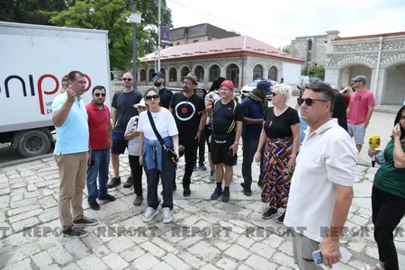 Зарубежные путешественники посетили Шушу