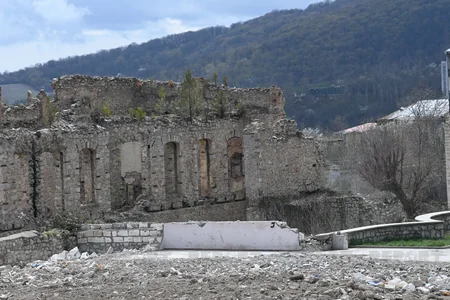 Şuşa necə dirçəldilir? - REPORTAJ