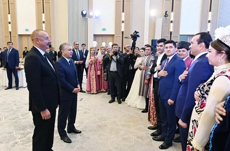 Shavkat Mirziyoyev hosts reception in honor of President Ilham Aliyev